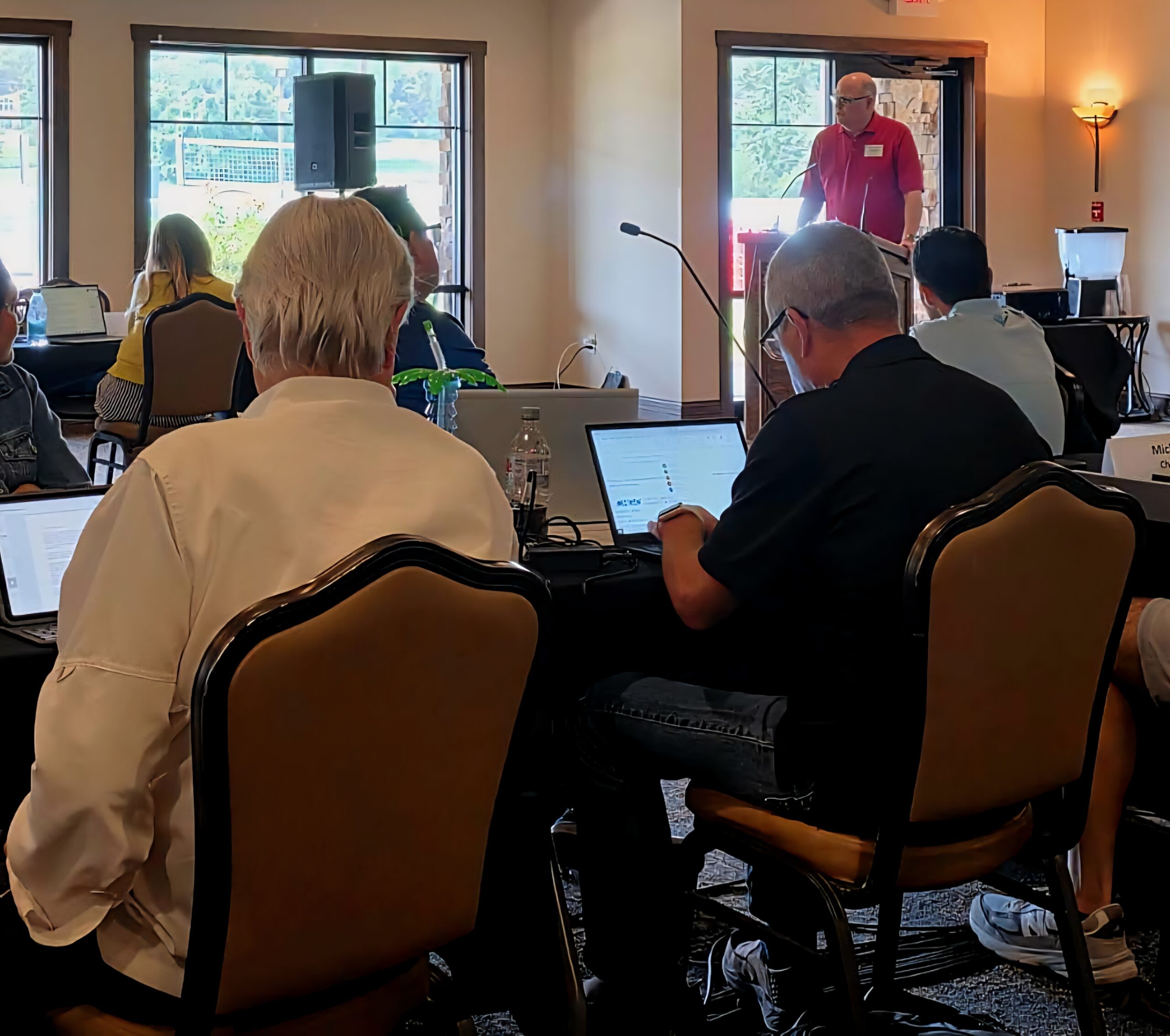Robbins presents at MoBAR summer meeting